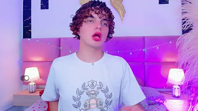 Skyee angel online show from 01/14/26, 08:01