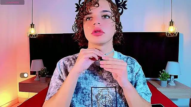 Skyee angel online show from 05/01/26, 02:00