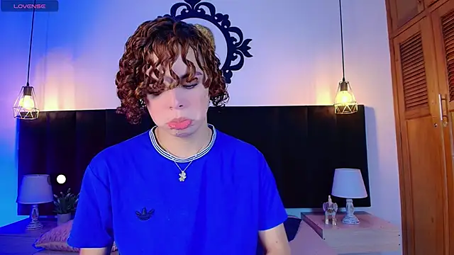 Skyee angel online show from 03/19/26, 07:36