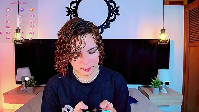 Skyee angel online show from 05/02/26, 07:30