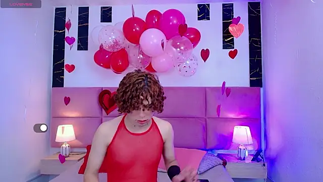 Snapshot of Skyee_angel chatting on 02/13/26, 09:26 Skyee angel online show from 02/13/26, 09:26