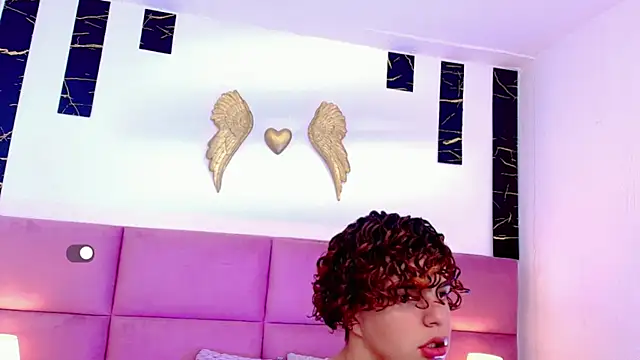 Skyee angel online show from 11/26/25, 07:25