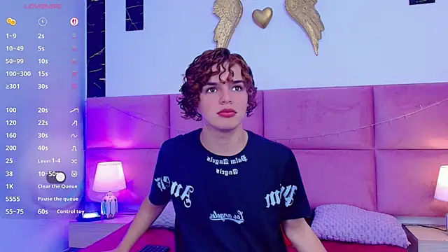 Snapshot of Skyee_angel chatting on 02/08/26, 01:42 Skyee angel online show from 02/08/26, 01:42