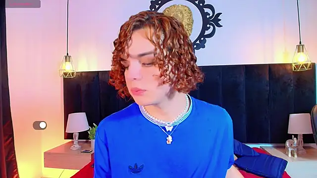 Skyee angel online show from 04/22/26, 08:37