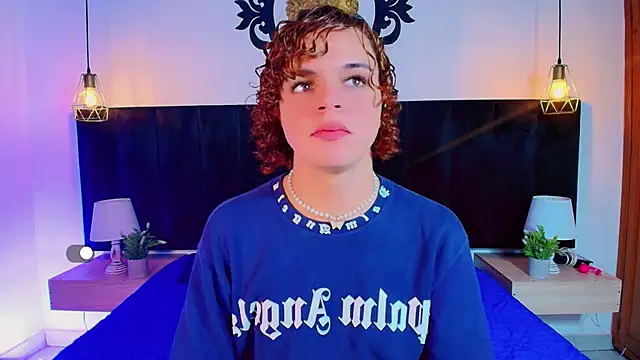 Skyee angel online show from 05/18/26, 01:38