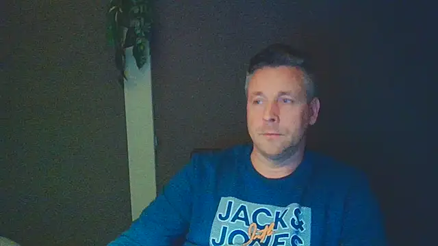 Snapshot of Hunter_Fl chatting on 11/22/25, 05:01 Hunter Fl online show from 11/22/25, 05:01