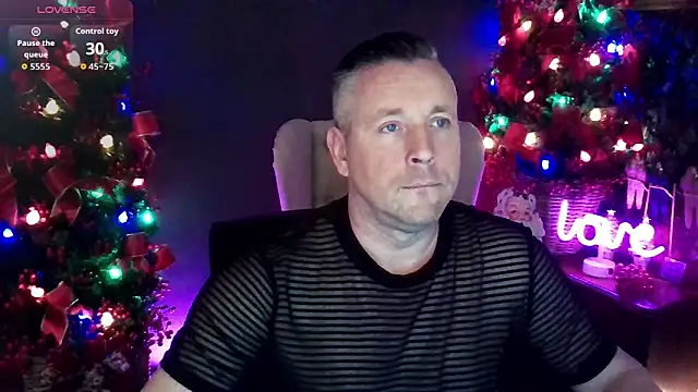 Snapshot of Hunter_Fl chatting on 11/29/25, 03:56 Hunter Fl online show from 11/29/25, 03:56