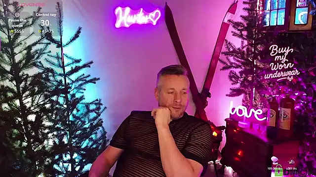 Snapshot of Hunter_Fl chatting on 02/27/26, 05:02 Hunter Fl online show from 02/27/26, 05:02