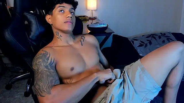 aress damon online show from 11/30/25, 07:14