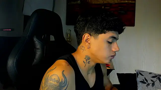 aress damon online show from 11/28/25, 08:09