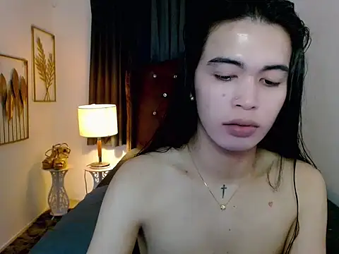 hollyyumiloove online show from 03/08/26, 10:51