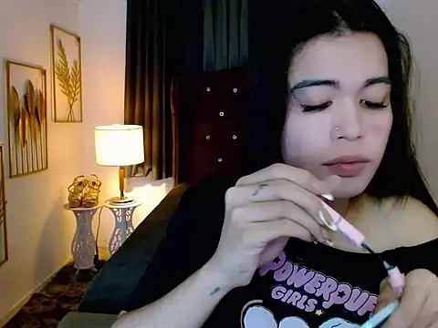 hollyyumiloove online show from 03/11/26, 10:53