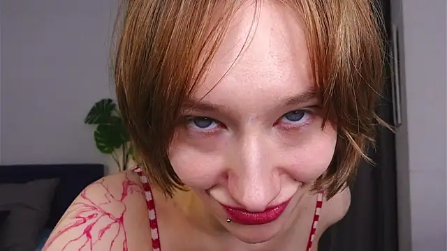 Snapshot of SweetKittyPlay chatting on 11/27/25, 01:55 SweetKittyPlay online show from 11/27/25, 01:55