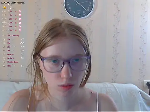 LustfulSarah online show from 10/04/25, 07:26