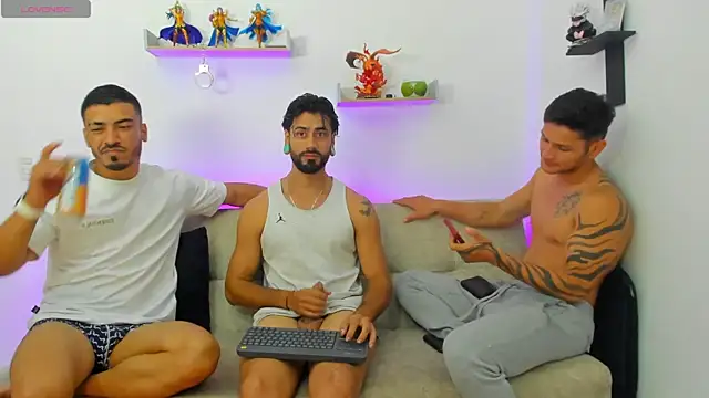 heteros curious online show from 05/14/26, 01:02