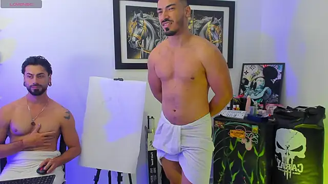 heteros curious online show from 04/23/26, 02:07