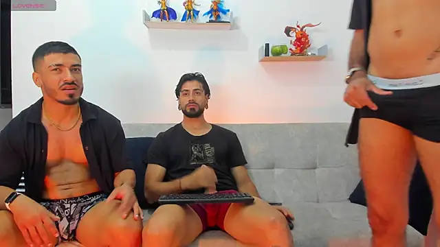 heteros curious online show from 04/24/26, 12:56
