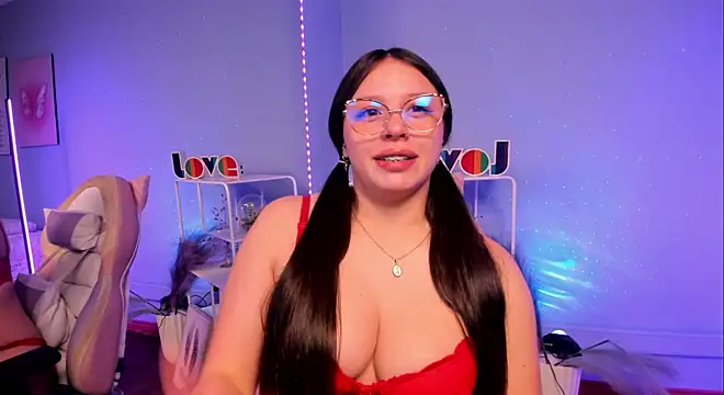 ValeryPalmer online show from 12/15/25, 11:38