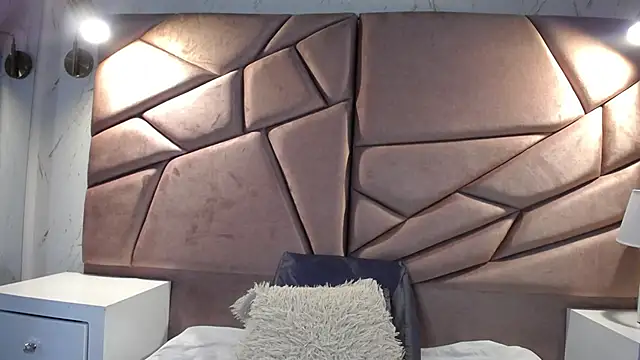 mia violet8 online show from 11/30/25, 01:39