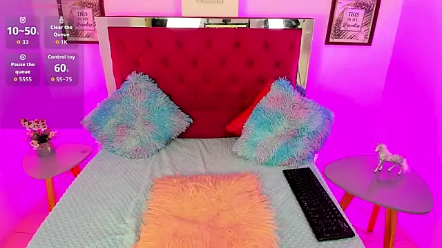 Samantha  F W online show from 12/05/25, 09:12