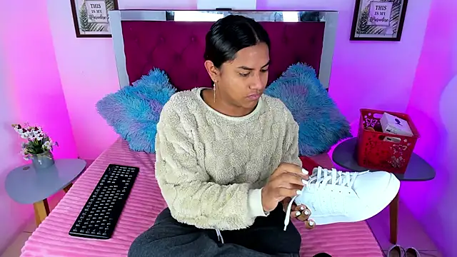 Samantha  F W online show from 01/07/26, 06:13