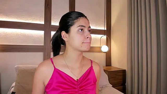 SarhaVega online show from 04/04/26, 12:45