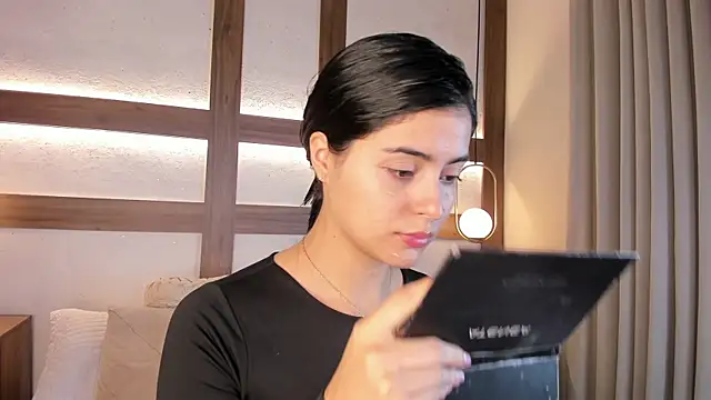 SarhaVega online show from 03/28/26, 12:50