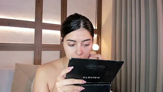 SarhaVega online show from 03/24/26, 12:27