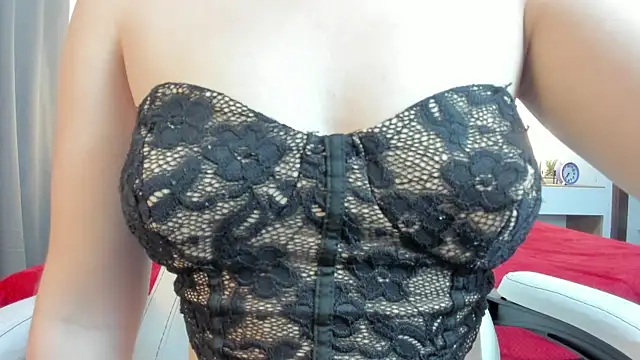 Snapshot of mask_red_girl chatting on 05/25/26, 12:59 mask red girl online show from 05/25/26, 12:59