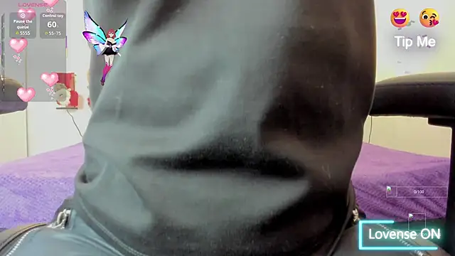 mask red girl online show from 12/03/25, 01:10