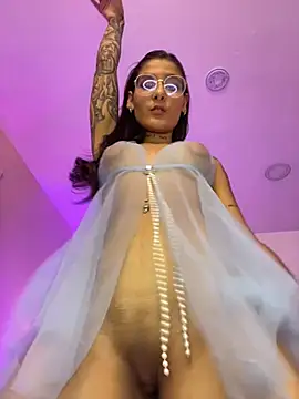 LauraRaider online show from 02/27/26, 07:46