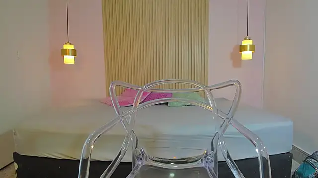 Snapshot of Izelevans chatting on 02/16/26, 12:15 Izelevans online show from 02/16/26, 12:15