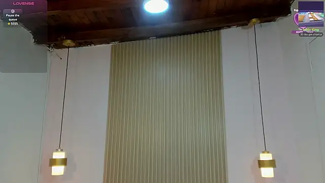 Snapshot of Izelevans chatting on 02/28/26, 01:00 Izelevans online show from 02/28/26, 01:00