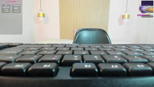 Snapshot of Izelevans chatting on 02/23/26, 12:06 Izelevans online show from 02/23/26, 12:06