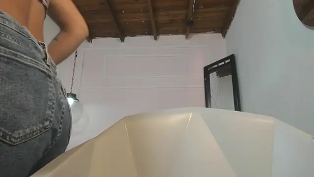 Izelevans online show from 03/30/26, 12:17