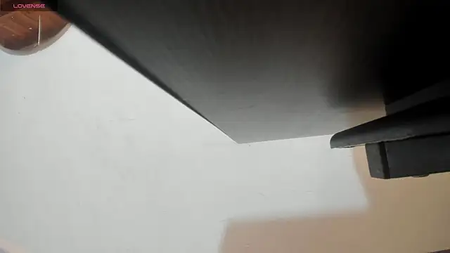 Izelevans online show from 04/10/26, 10:00