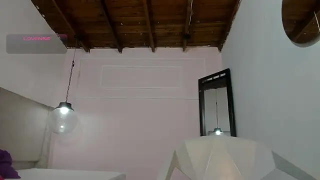 Izelevans online show from 04/08/26, 10:50