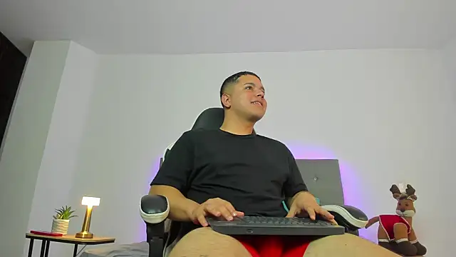 bry hill online show from 11/25/25, 01:33