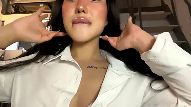 EIeniVanwart online show from 12/01/25, 06:20