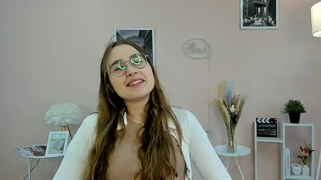 DebbraBickler online show from 11/26/25, 12:16