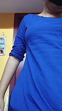 SameeraReddy19 online show from 05/14/26, 10:23