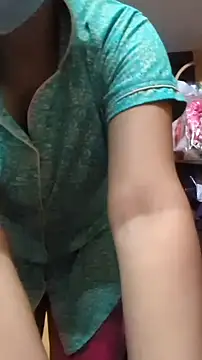SameeraReddy19 online show from 06/27/26, 11:16