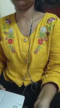 SameeraReddy19 online show from 05/06/26, 08:18