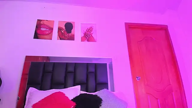 ValeryTs1 online show from 04/12/26, 06:33