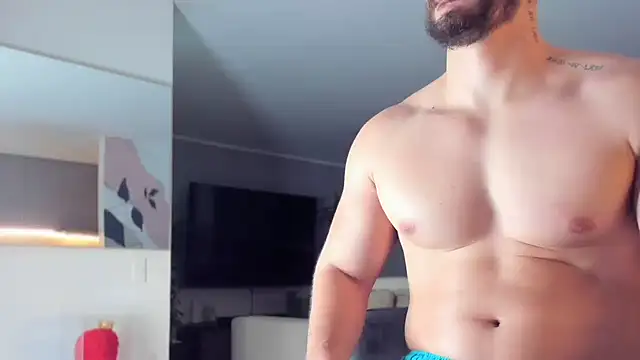 Valenthino Salvatore online show from 04/11/26, 03:03