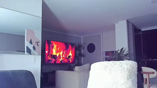 Valenthino Salvatore online show from 04/08/26, 03:41