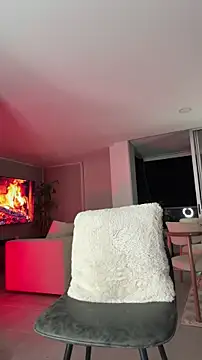 Snapshot of Valenthino_Salvatore chatting on 12/16/25, 05:11 Valenthino Salvatore online show from 12/16/25, 05:11