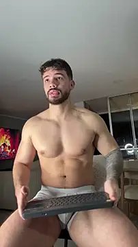 Valenthino Salvatore online show from 03/11/26, 03:33