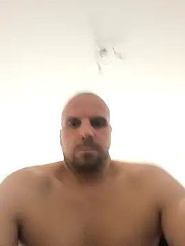 Phoenix2310 online show from 12/17/25, 11:37