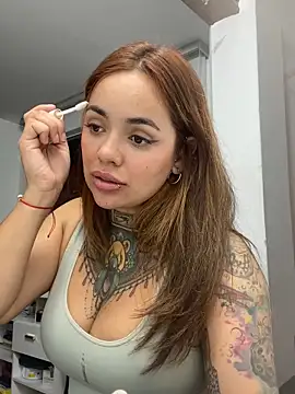 Snapshot of ErosXXXAfrodita chatting on 04/09/26, 12:23 ErosXXXAfrodita online show from 04/09/26, 12:23